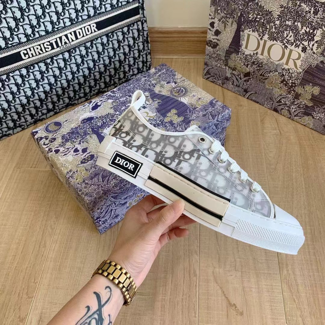 B23 Low-Top Sneaker White and Black Oblique Canvas