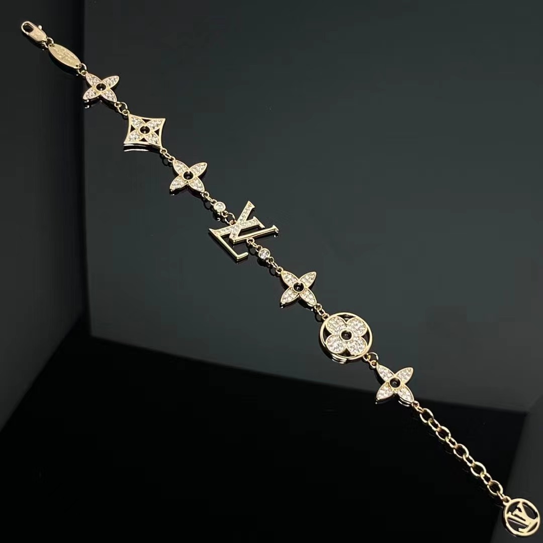Diamond Blossom bracelet, diamonds
