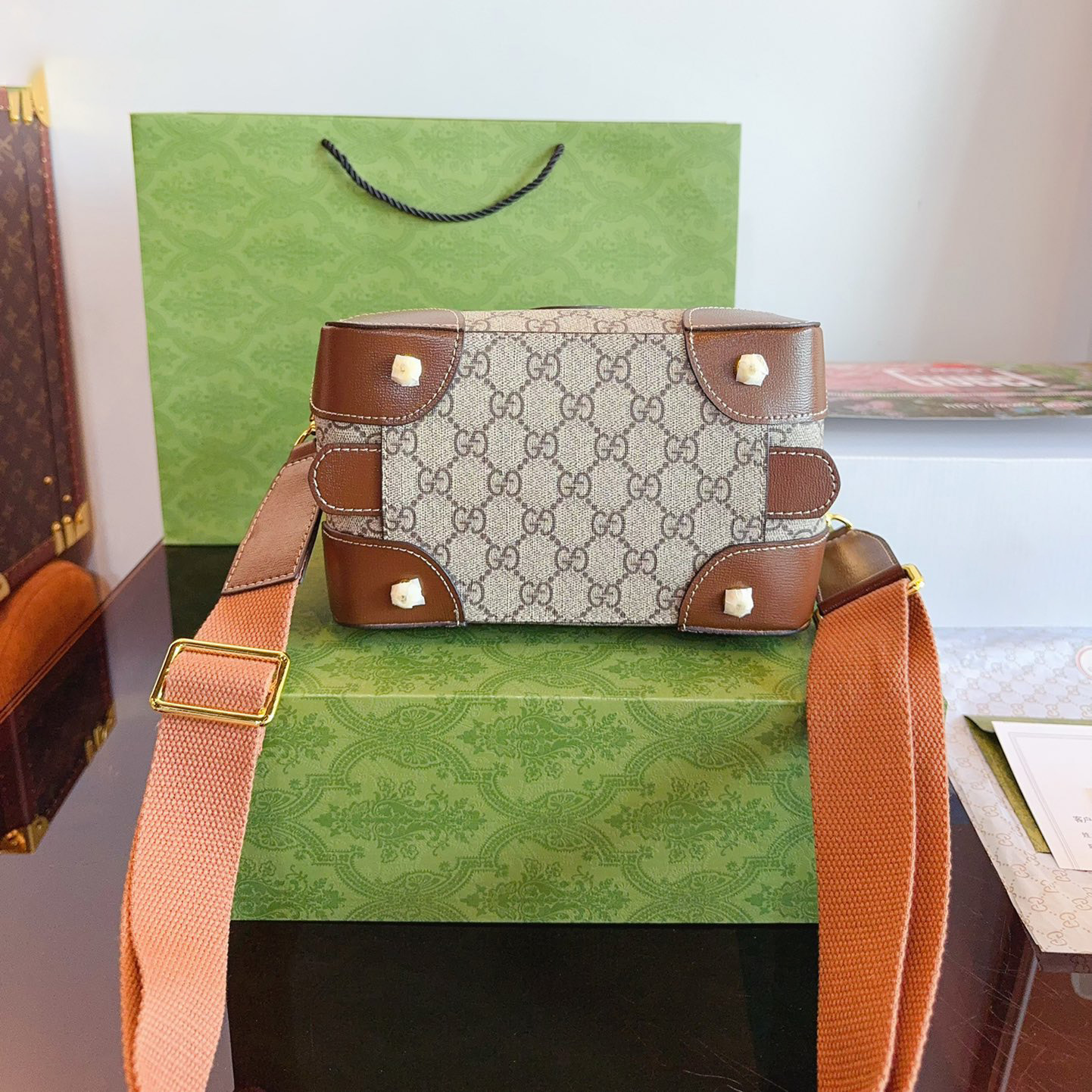 DUFFEL BAG