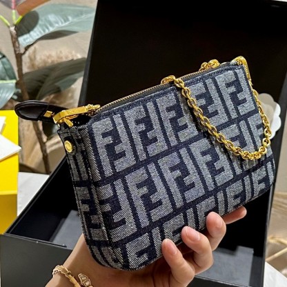 Baguette Pouch