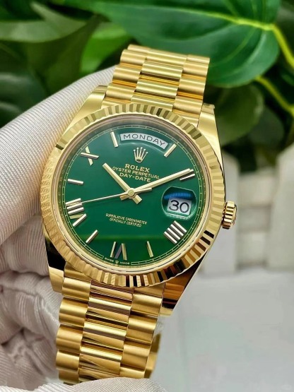 Day-Date 2022 Oyster 40 mm yellow gold 228238-0061