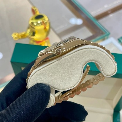 Day-Date 40 Solid 18k Yellow Gold Watch M228238-0005