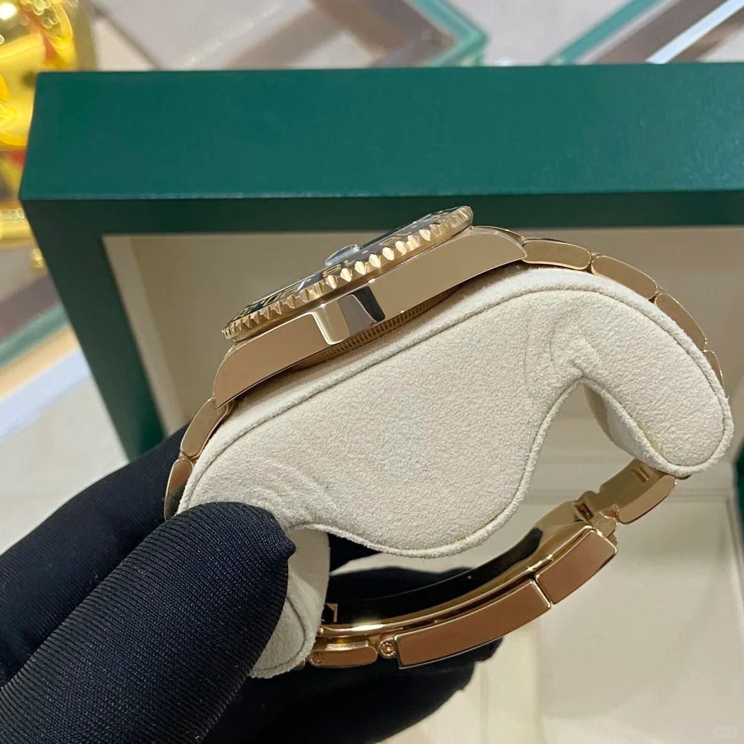 GMT-Master II Gold Men's Watch 116718LN-0001