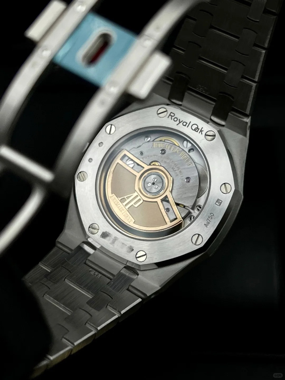 Royal Oak FROSTED GOLD SELFWINDING Ref# 77353BC.GG.1263BC.01