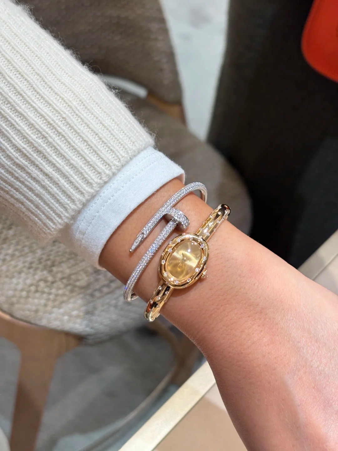 BAIGNOIRE WATCH, Mini Model With 29 Diamonds, Yellow Gold, Size 15 - 16