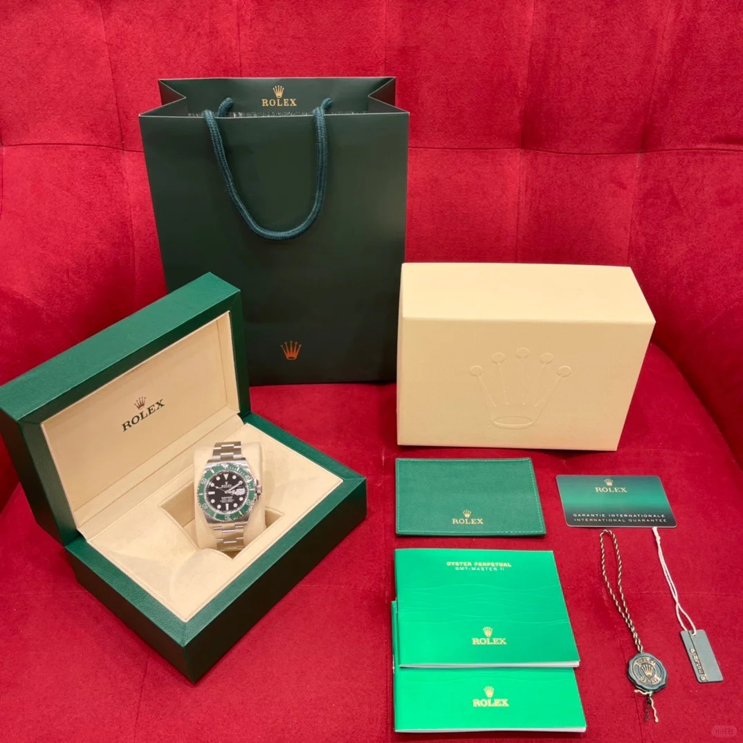 Submariner Date Starbucks Green Bezel Men's Watch 126610LV-0002