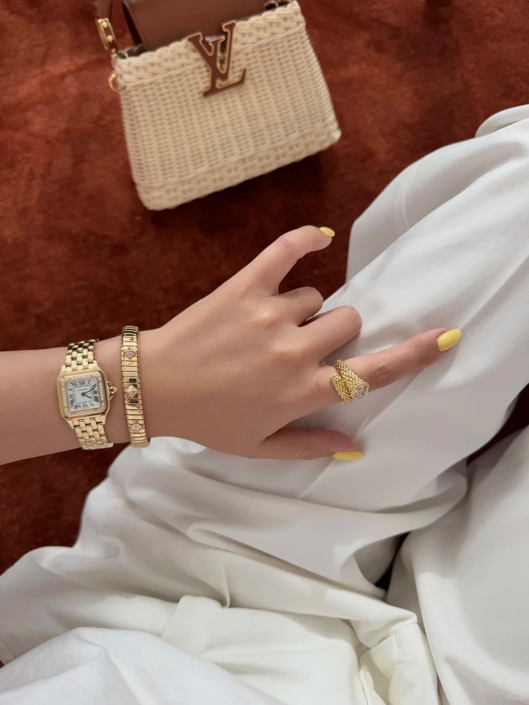 PANTHERE DE  WATCH MEDIUN MODEL