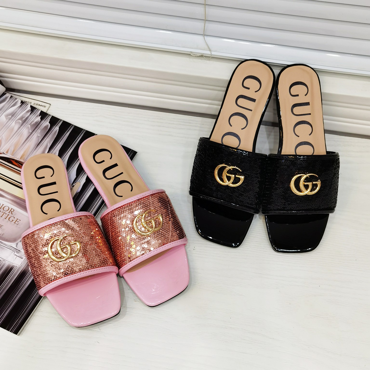 WOMEN'S SLIDE WITH DOUBLE G