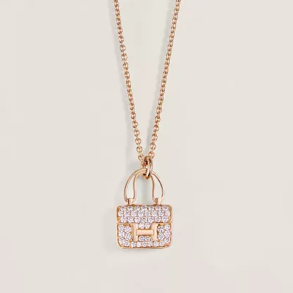 Amulettes Constance pendant