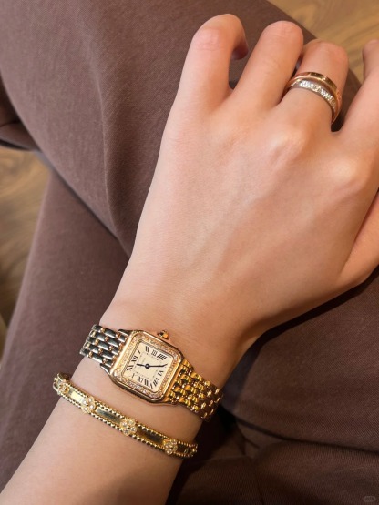 PANTHERE DE  WATCH MEDIUN MODEL