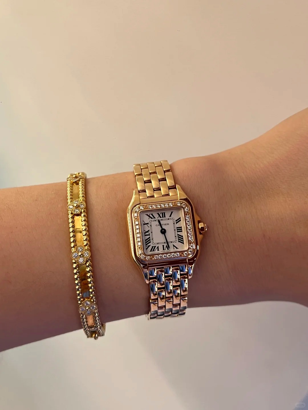 PANTHERE DE  WATCH MEDIUN MODEL