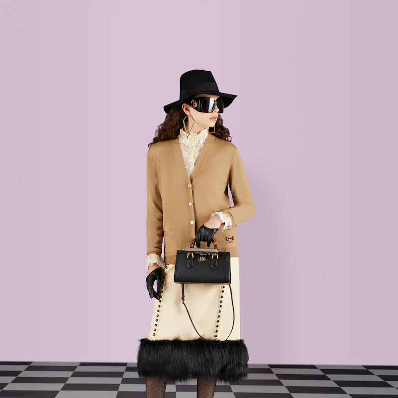 DIANA SMALL SHOULDER BAG