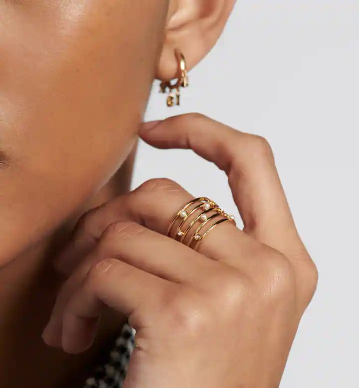 D-Backstage Ring