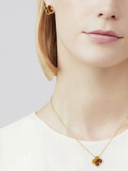 Vintage Alhambra pendant