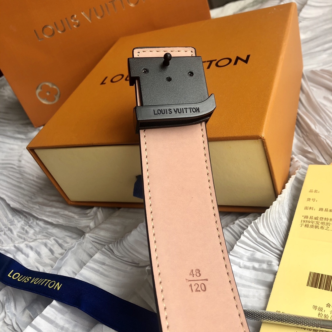 INITIALES 40MM MATTE BLACK BELT