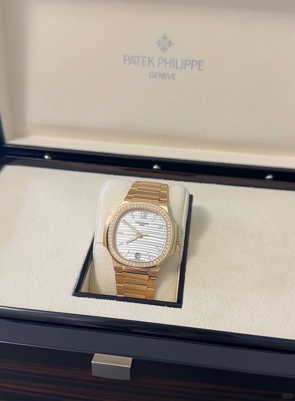 Nautilus 7118/1200R-001