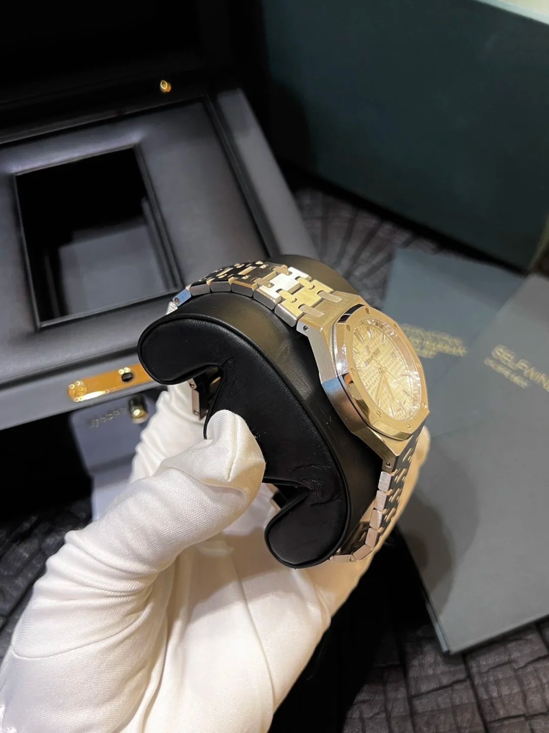 Royal Oak SELFWINDING Ref# 77350ST.OO.1261ST.01