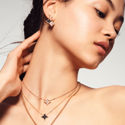 Color Blossom BB Star Ear Studs, Pink gold, pink Mother of pearl and diamonds