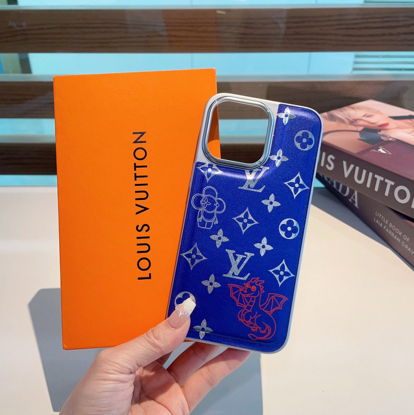2-in-1 Cell Phone Case with Milk Dragon Pattern