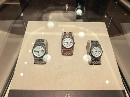 Land-Dweller 36, Oyster, 36 mm, Everose gold and diamonds  Reference 127285TBR