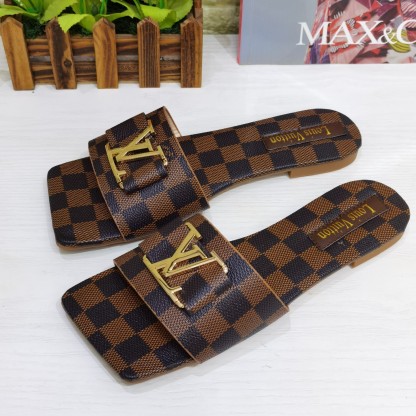 Shake Flat Mule