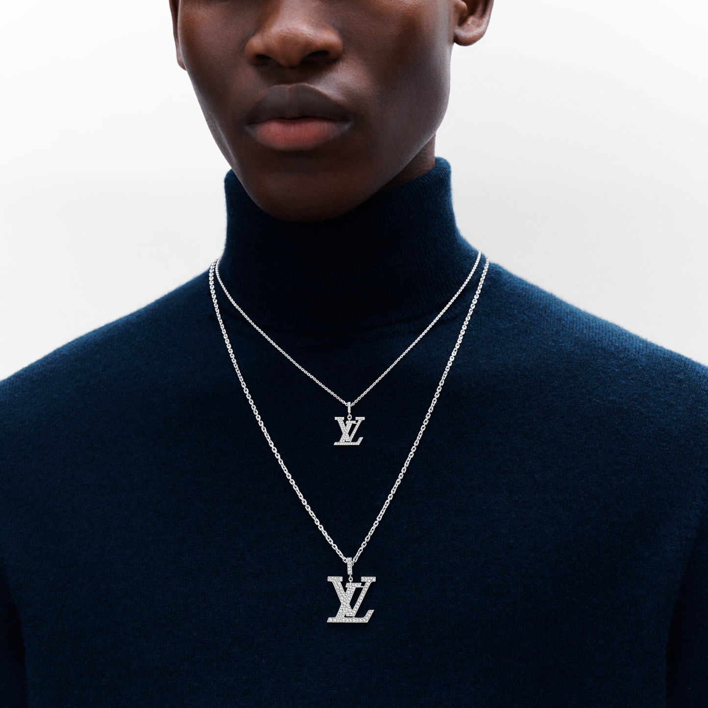 Medium Pendant, White Gold And Diamonds