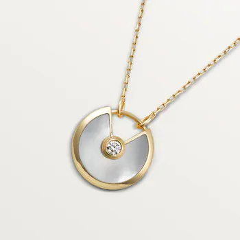 AMULETTE DE CARTIER NECKLACE