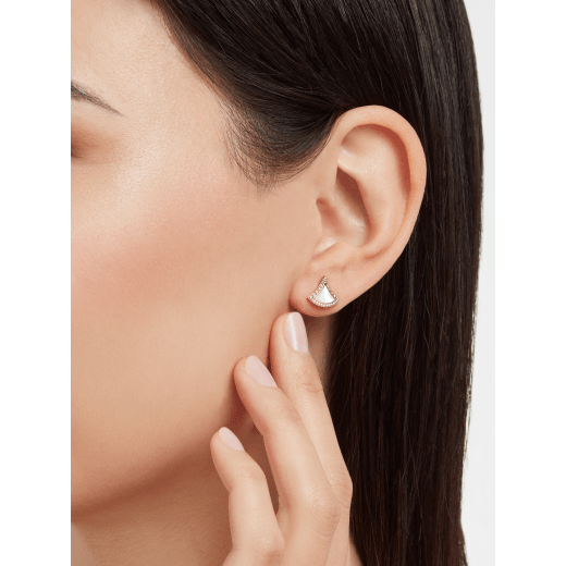 DIVAS DREAM EARRINGS