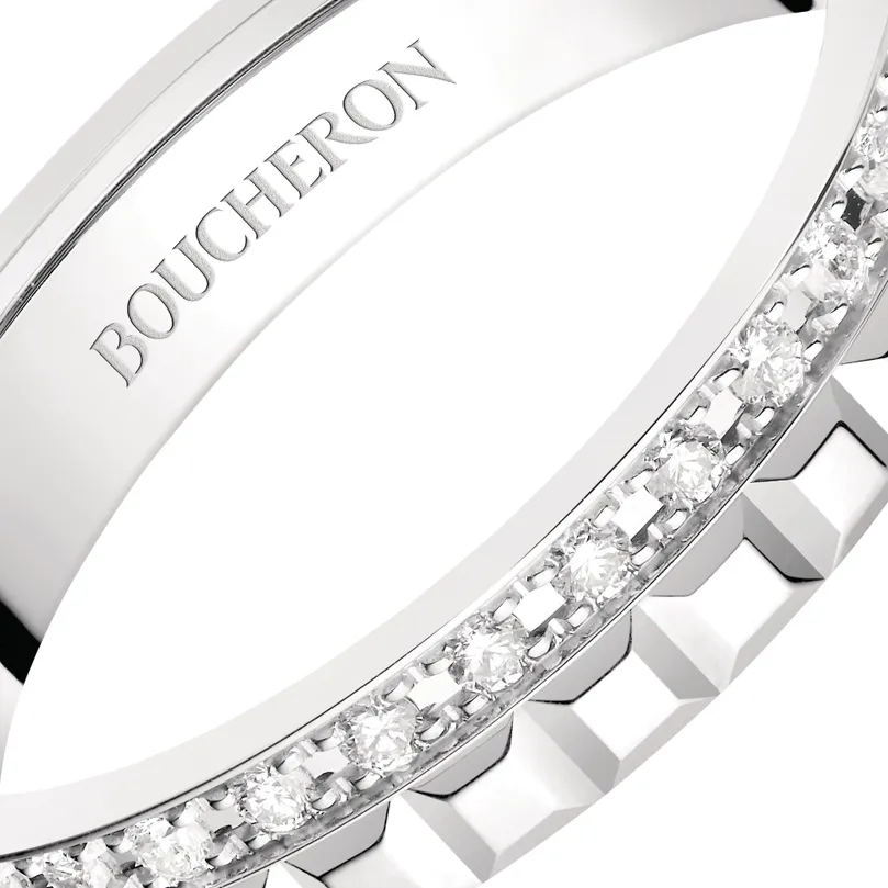 QUATRE RADIANT EDITION CLOU DE PARIS WEDDING BAND