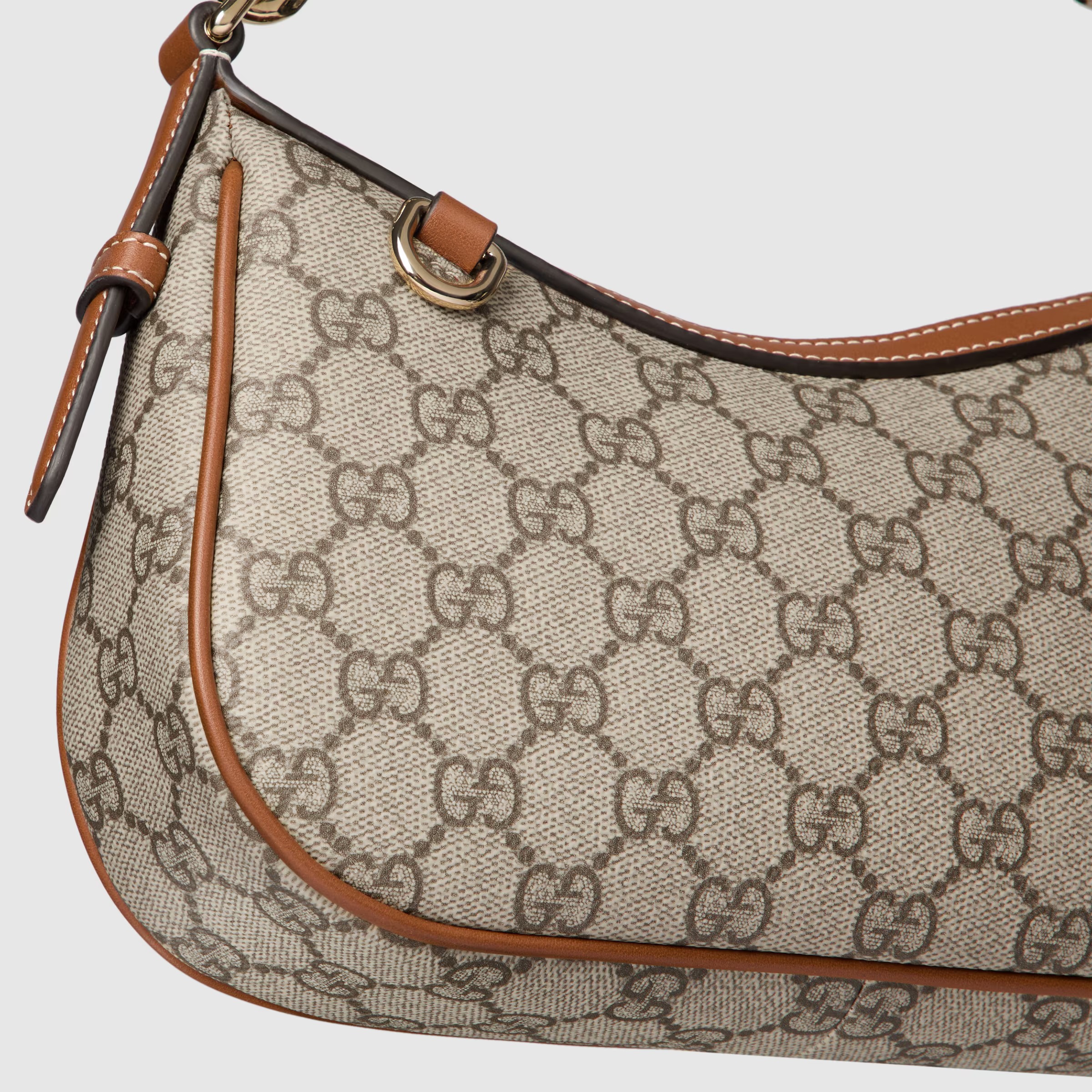 GG Emblem small shoulder bag