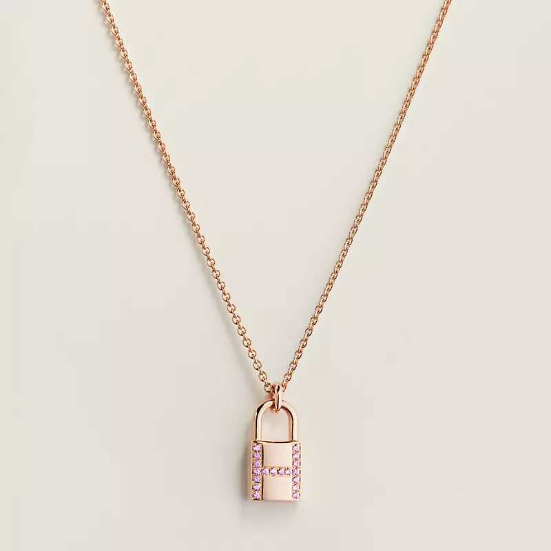 Kelly Cadenas pendant