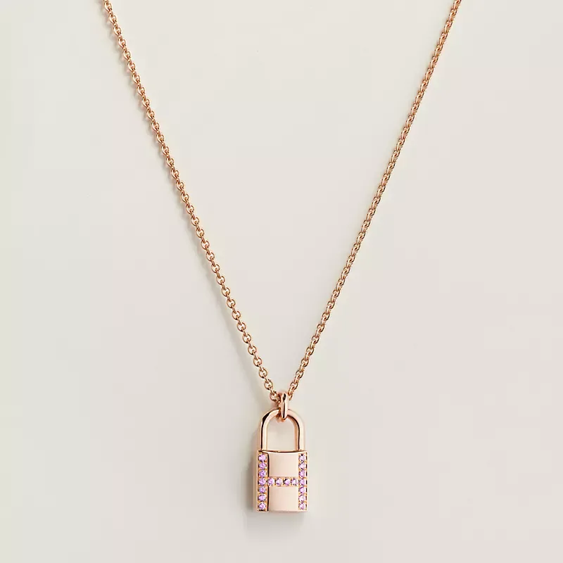 Kelly Cadenas pendant