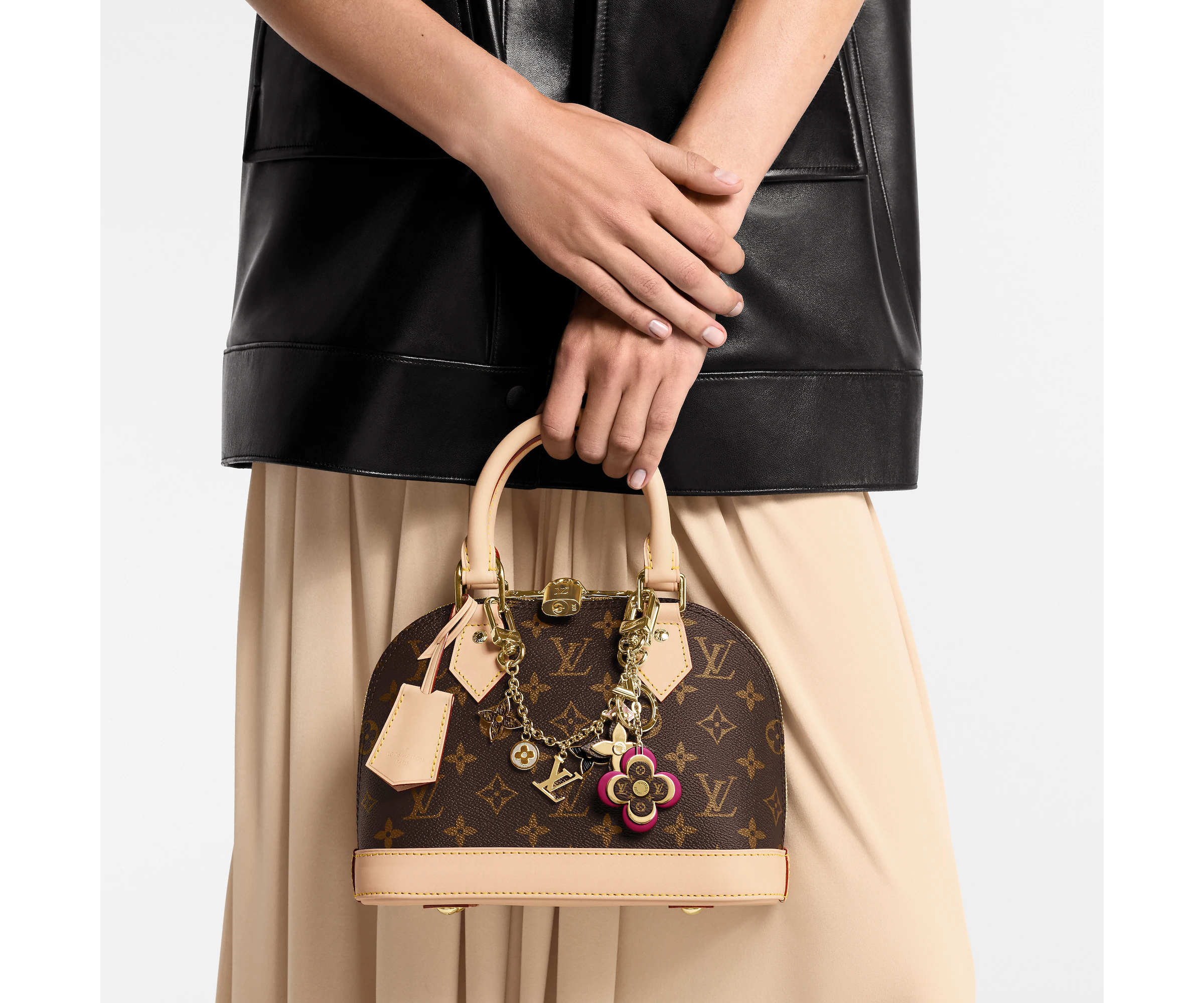 LOUIS VUITTON Alma BB M46990