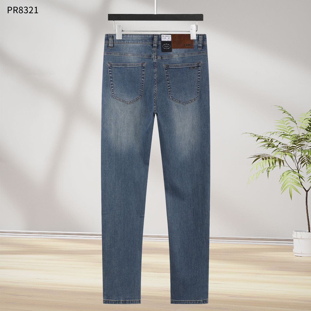 アルマーニ 春夏新作 ビジネスジーンズ  サイズ29-42(NZK)