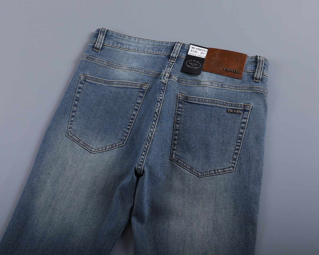 アルマーニ 春夏新作 ビジネスジーンズ  サイズ29-42(NZK)