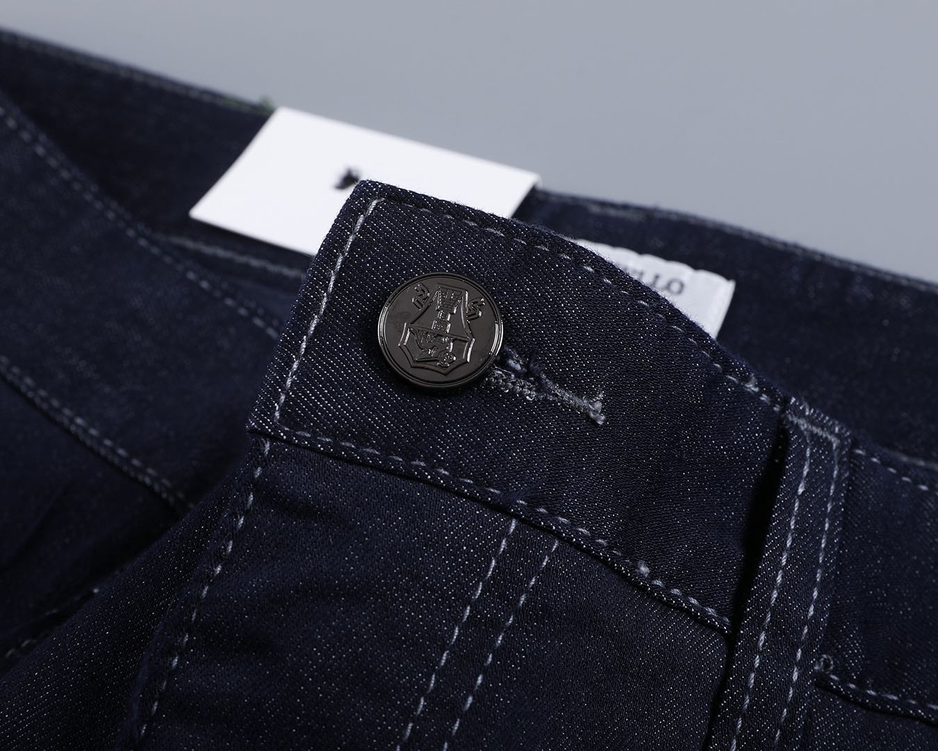 アルマーニ 春夏新作 ビジネスジーンズ