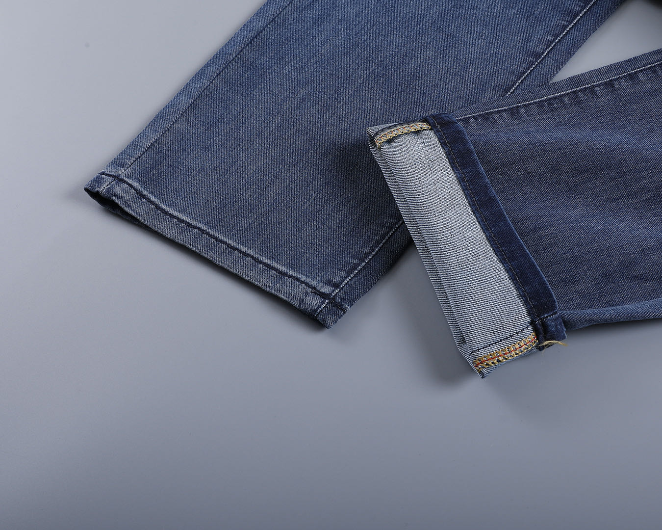 バーバリー 春夏新作 ビジネスジーンズ