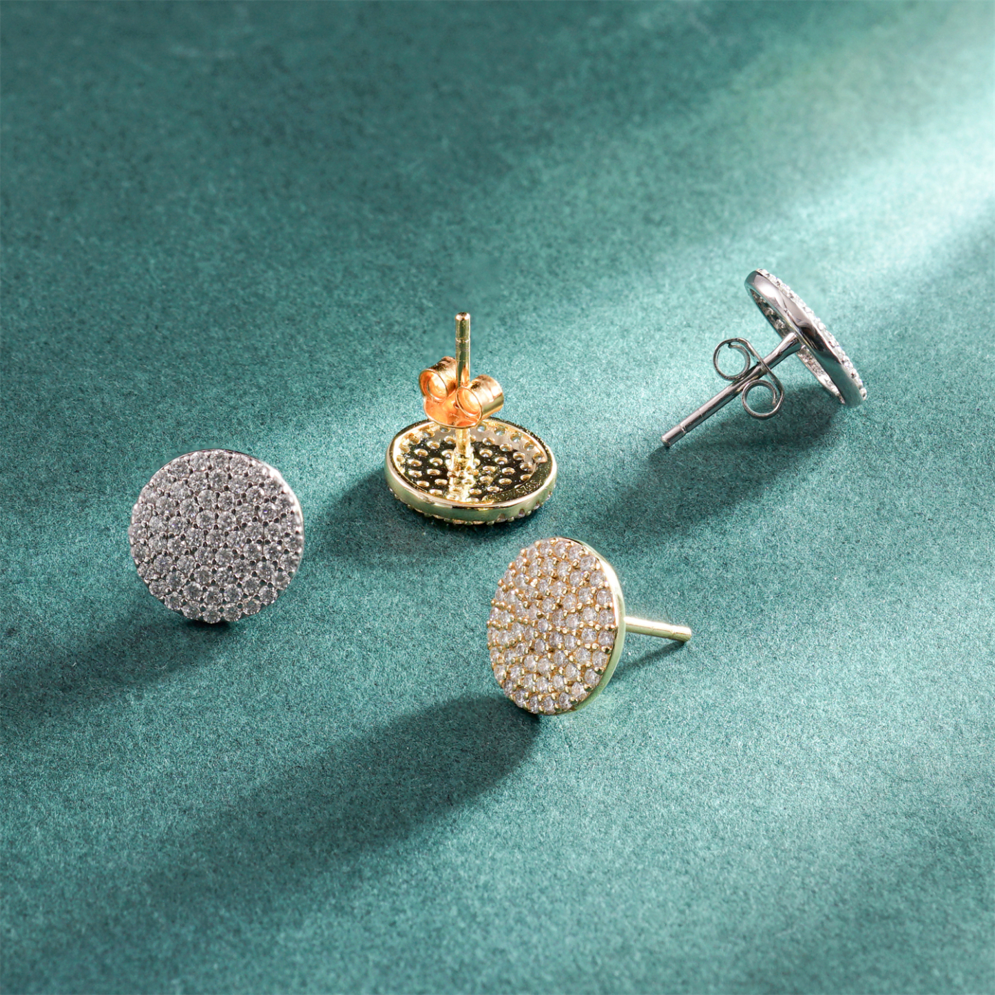 ICYCOIN Round Cluster Stud Earrings 925S & VVS Moissanite