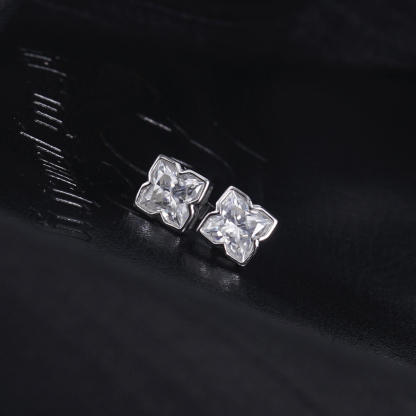 Delzzad Shining Four-Leaf Earrings Lab-Created Moissanite Stud Earring S925 Sterling Silver Moissanite Jewelry Perfect Gift for Women Wedding Set