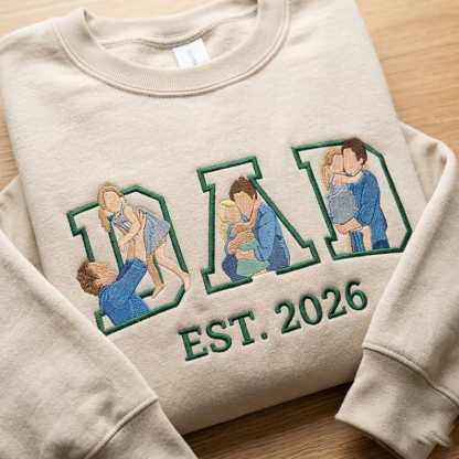 Custom Family Embroidered Sweatshirt – Personalized Mother’s Day Gift for Mom & Dad