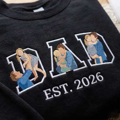 Custom Family Embroidered Sweatshirt – Personalized Mother’s Day Gift for Mom & Dad