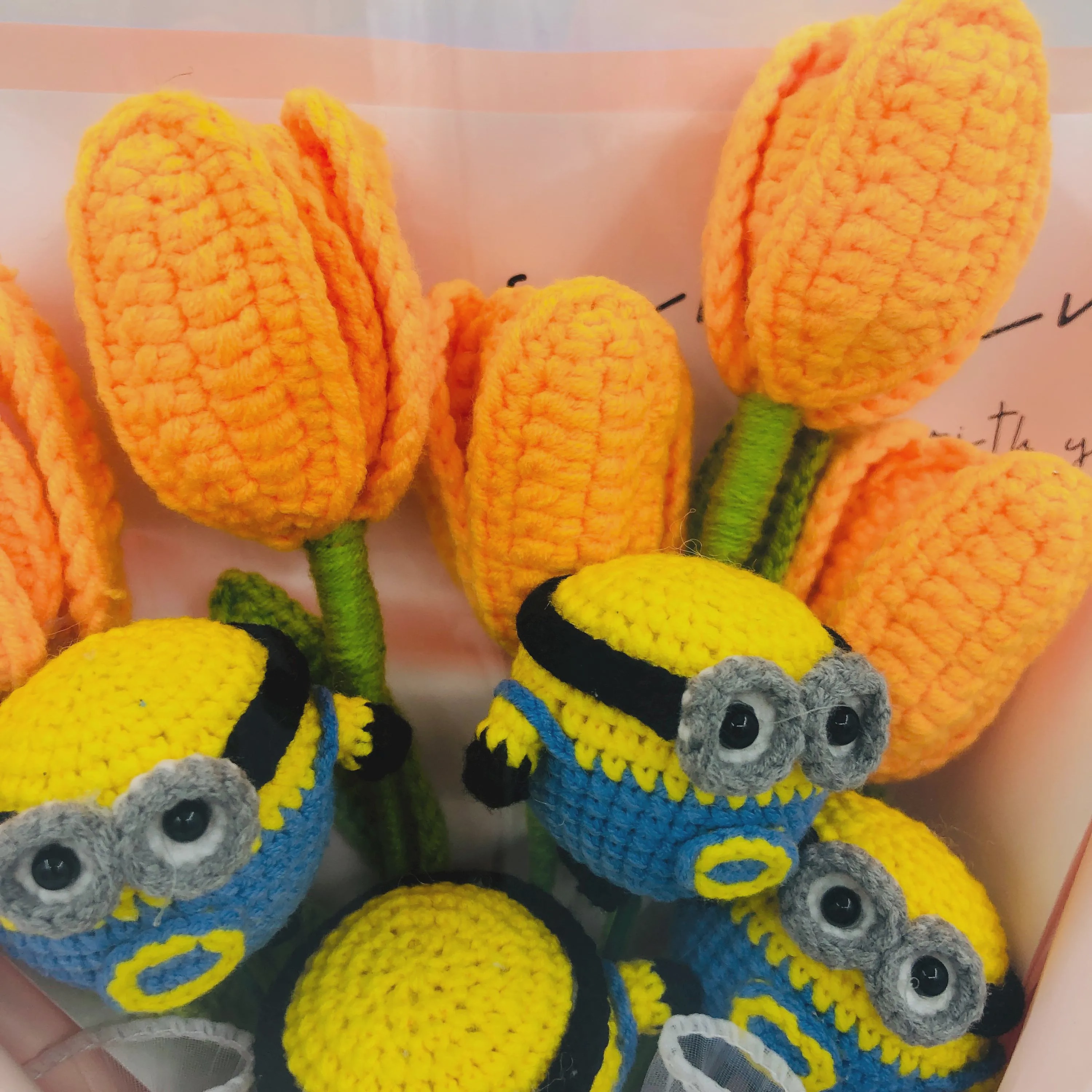 Handmade Crochet Flower Bouquet with Cute Knitted Plush Dolls – Unique Gift for Birthdays & Special Occasions