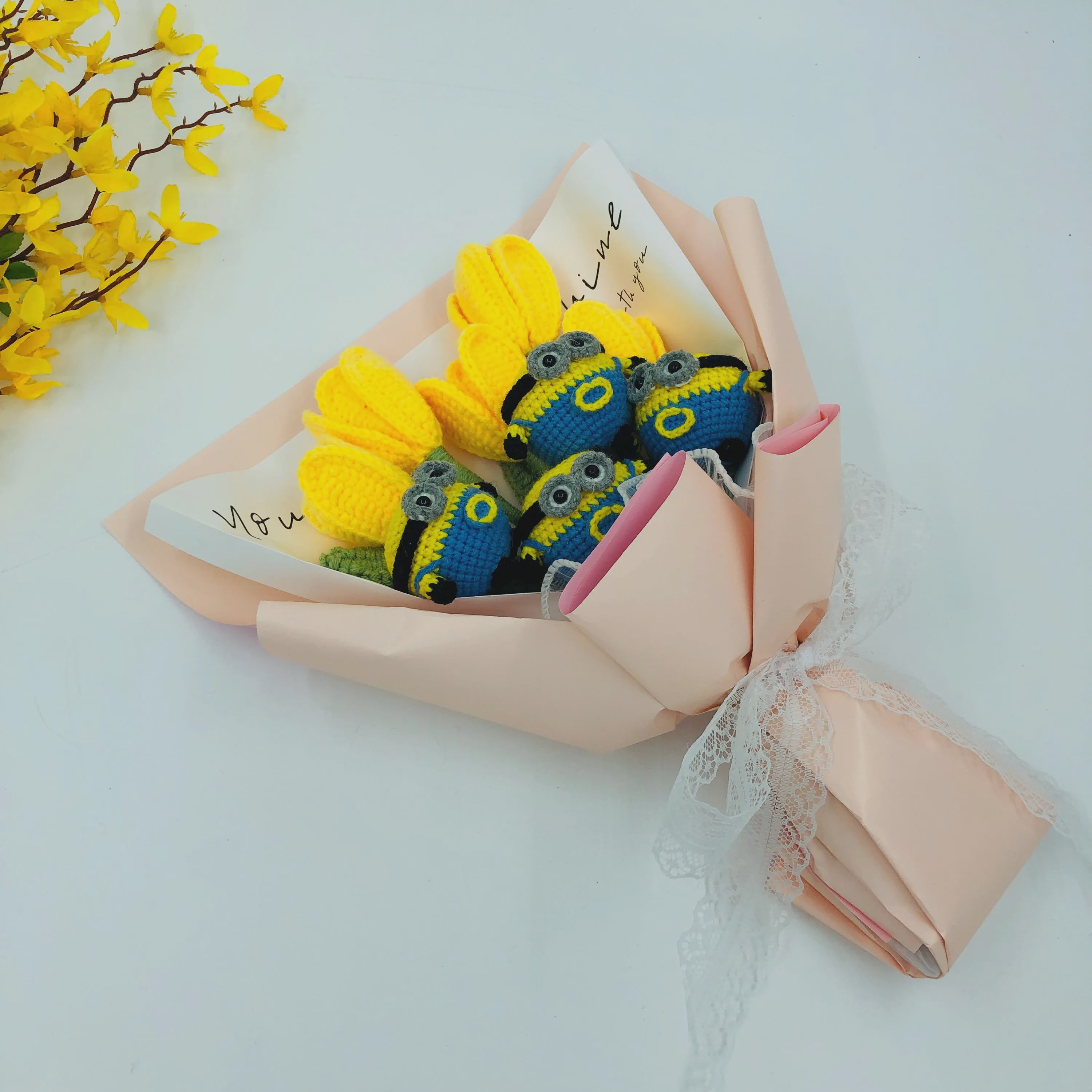 Handmade Crochet Flower Bouquet with Cute Knitted Plush Dolls – Unique Gift for Birthdays & Special Occasions