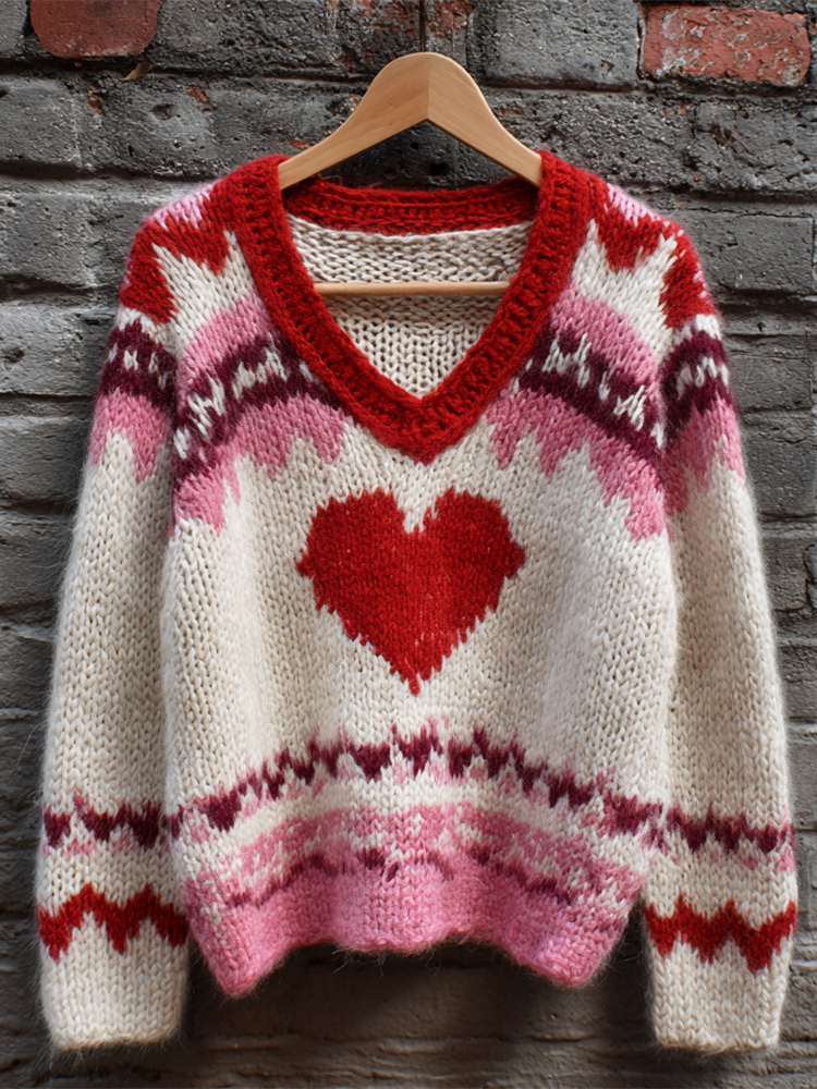 Love Geometric Pattern Women's V-neck Sweater