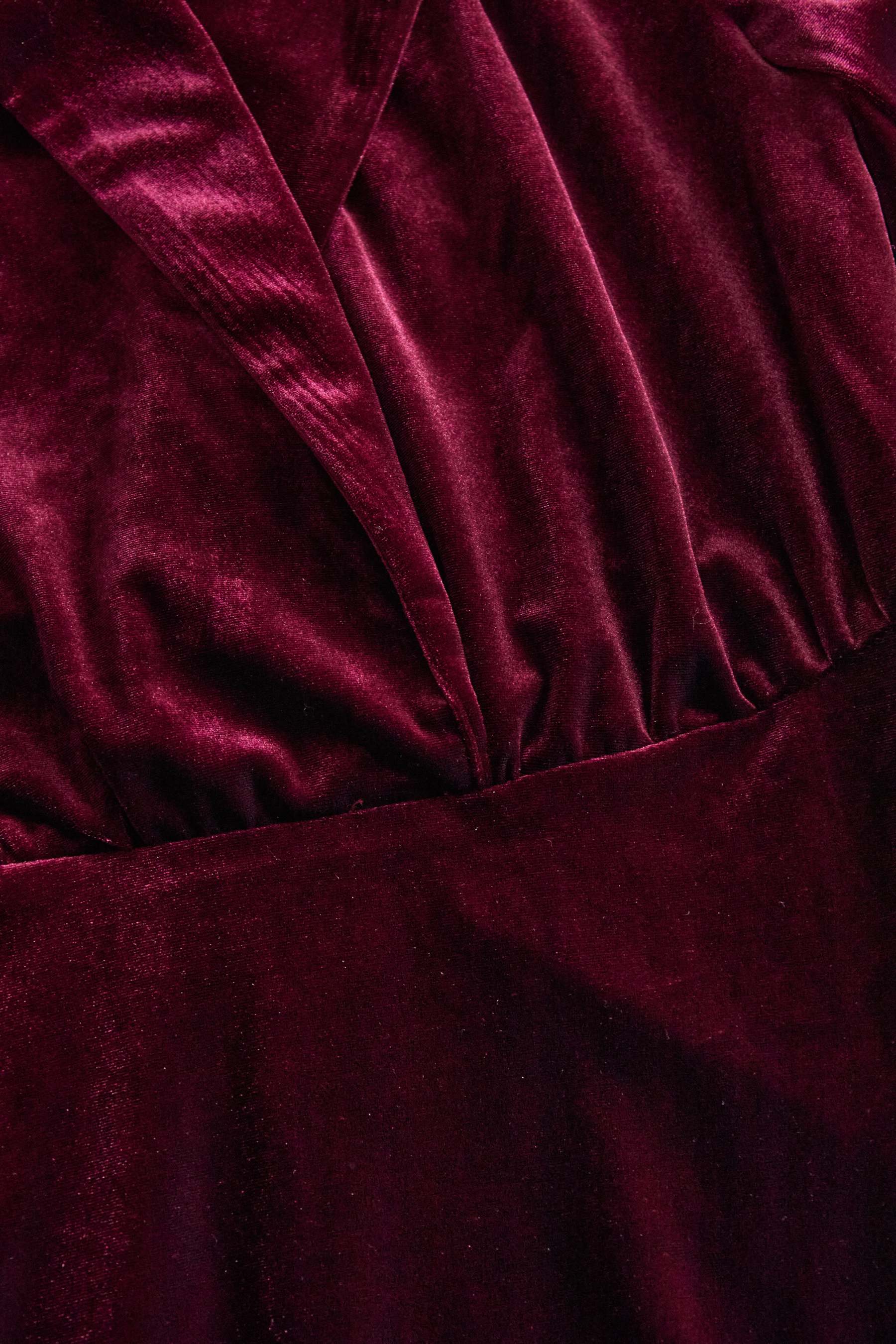 Classic Long-Sleeve Velvet Dress with Gold Accents