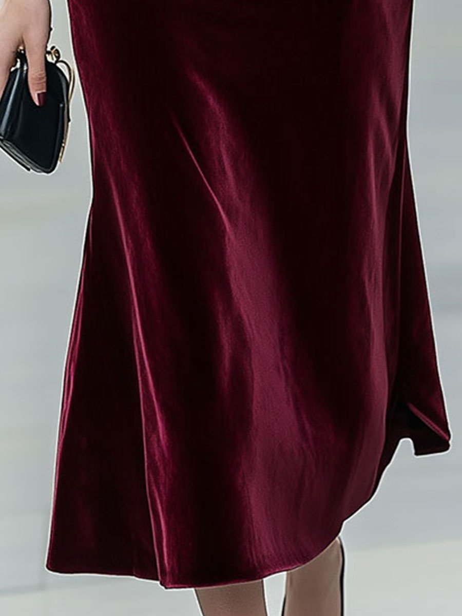 Classic Long-Sleeve Velvet Dress with Gold Accents
