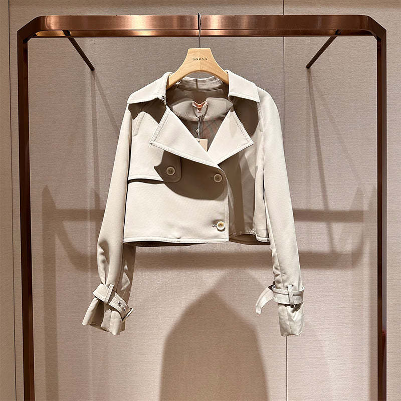 Loose-fitting, workwear-style short trench coat