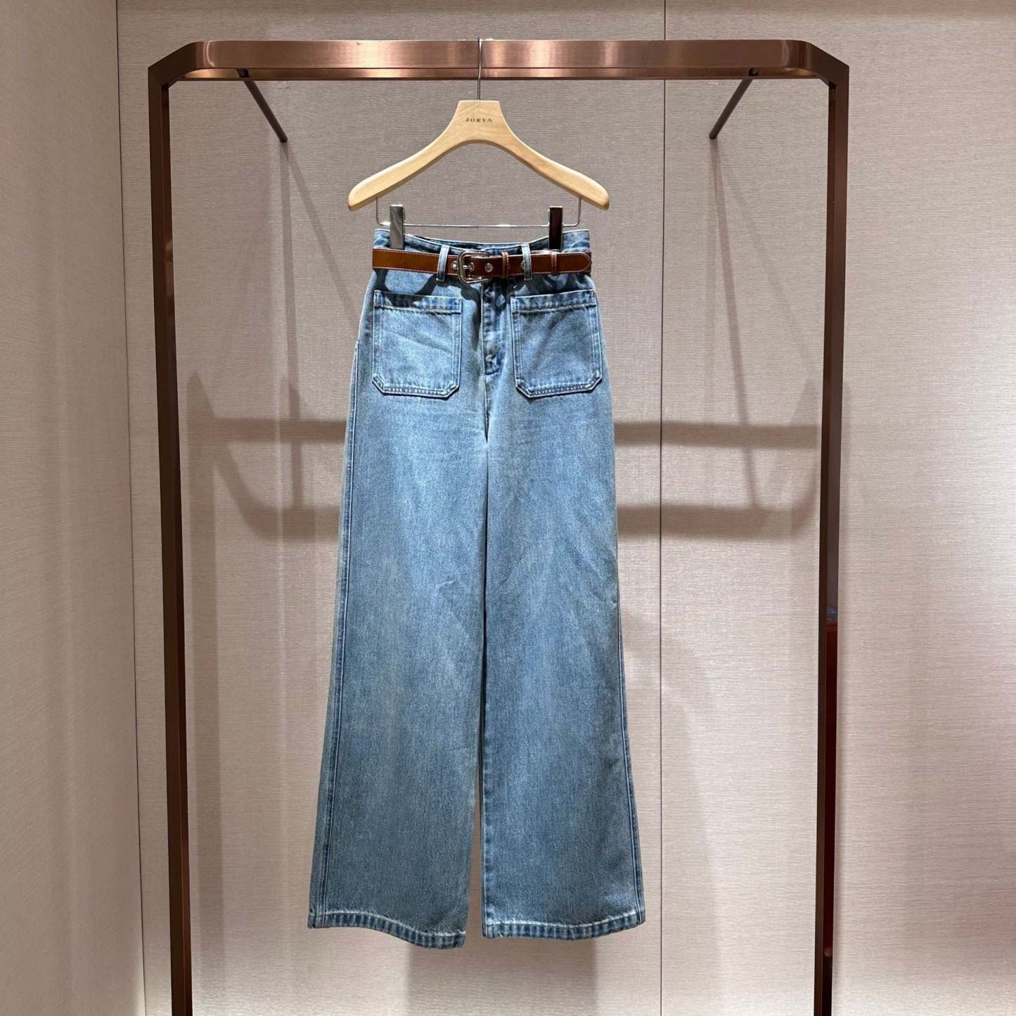 Blue vintage high-waisted loose straight-leg jeans