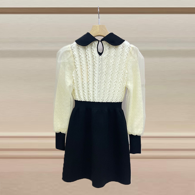 Lace-paneled knitted dress