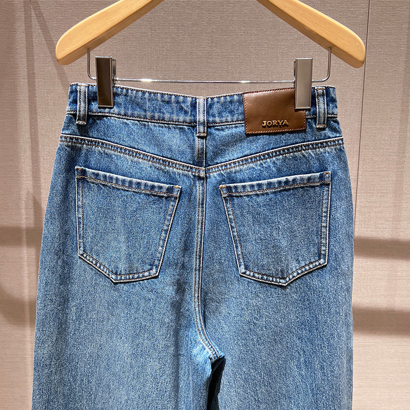 High-waisted, loose-fitting, wide-leg straight-cut jeans